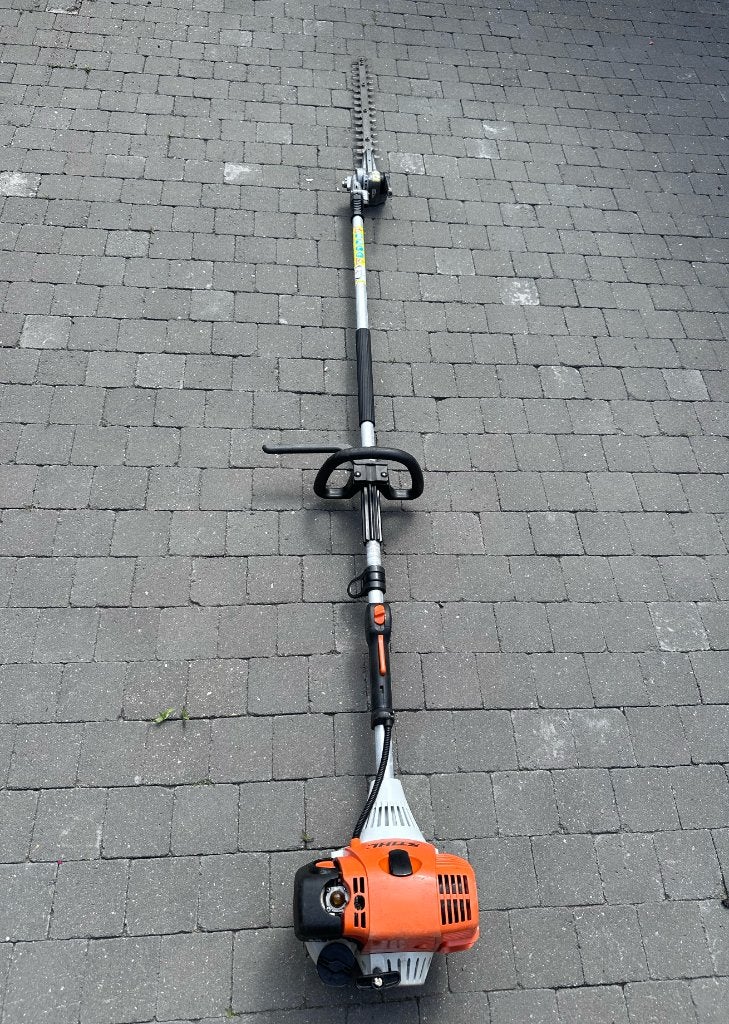 Stihl HL100 Heggenschaar te koop op steel., Tuin en Terras, Ophalen, Zo goed als nieuw, Benzine, Husqvarna stihl honda