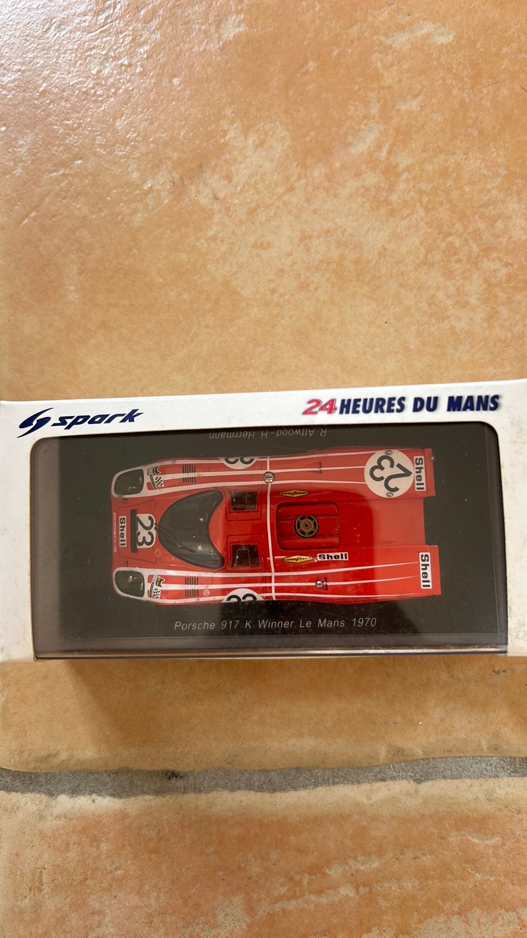 Spark 1/43 Porsche 917 le mans winner 1970, Enlèvement ou Envoi, Comme neuf, Voiture, Corgi