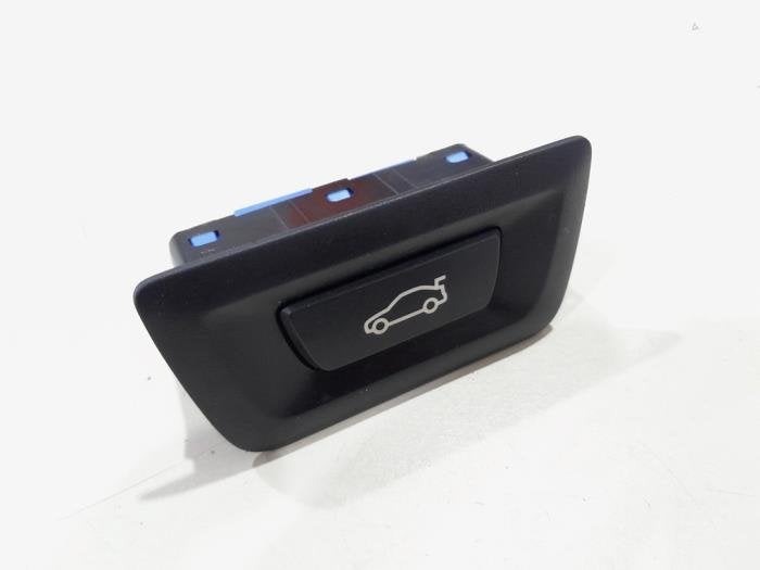 Commutateur hayon d'un BMW 2-Serie, Autos : Pièces & Accessoires, -, 3 mois de garantie, Utilisé, -