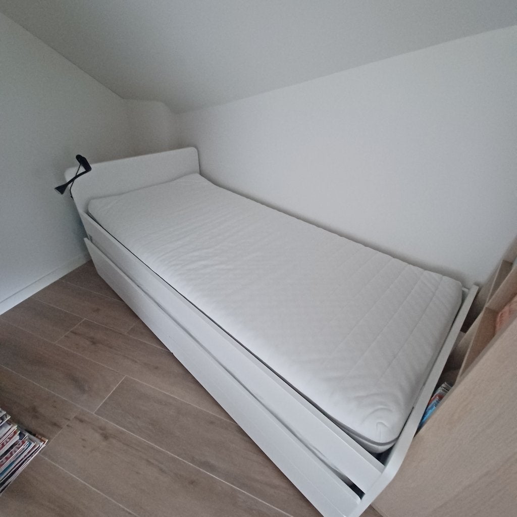 Lit simple gigogne IKEA SLÄKT avec tiroirs et matelas, Maison & Meubles, Chambre à coucher | Lits, Comme neuf, Une personne, 90 cm