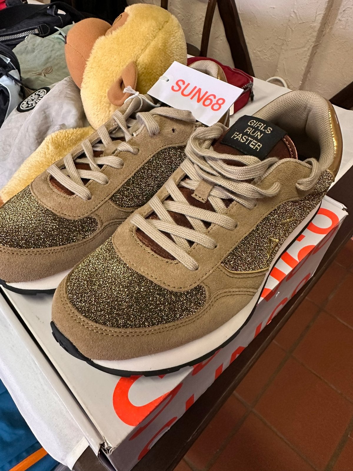 Basket SUN 68 neuve, Neuf, Beige, Enlèvement, Chaussures basses