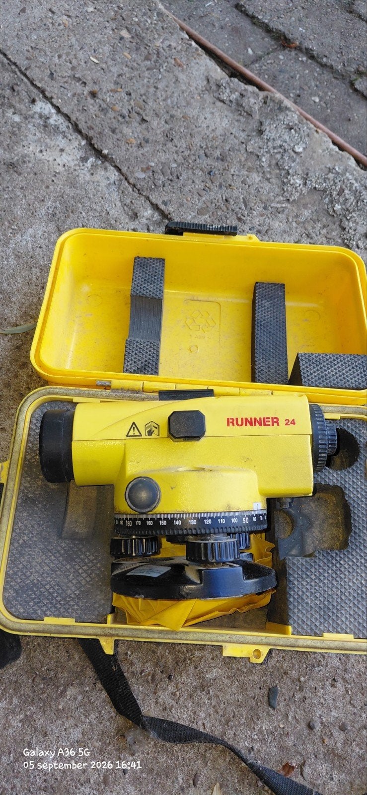 Leica Runner 24 Nivelleerkijker, Bricolage & Construction, Enlèvement, Comme neuf, Distance