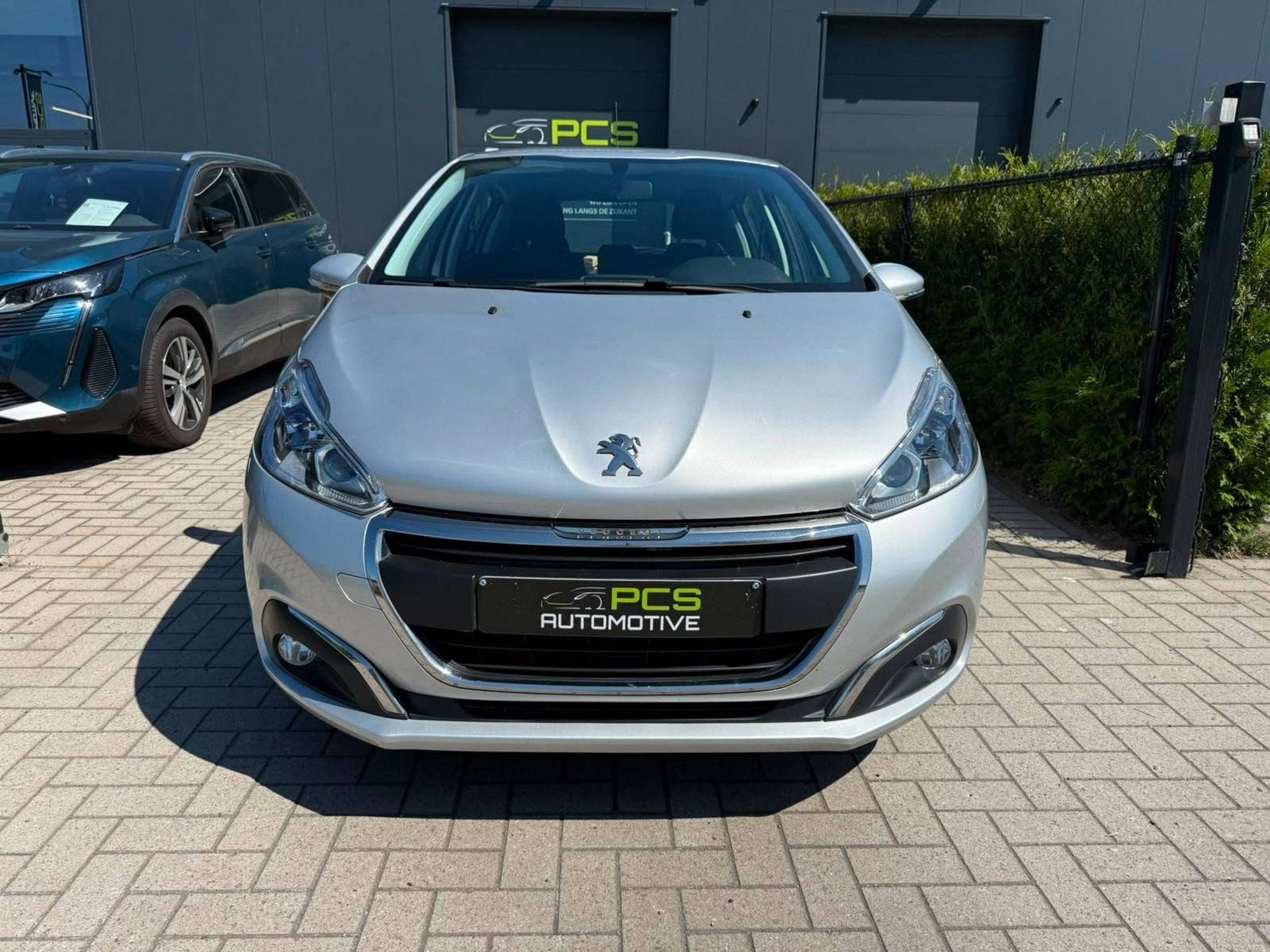Peugeot 208 Uitstekend onderhouden! / 1.2 Benzine / Euro 6b, Autos, Achat, Euro 6, Entreprise, 82 ch