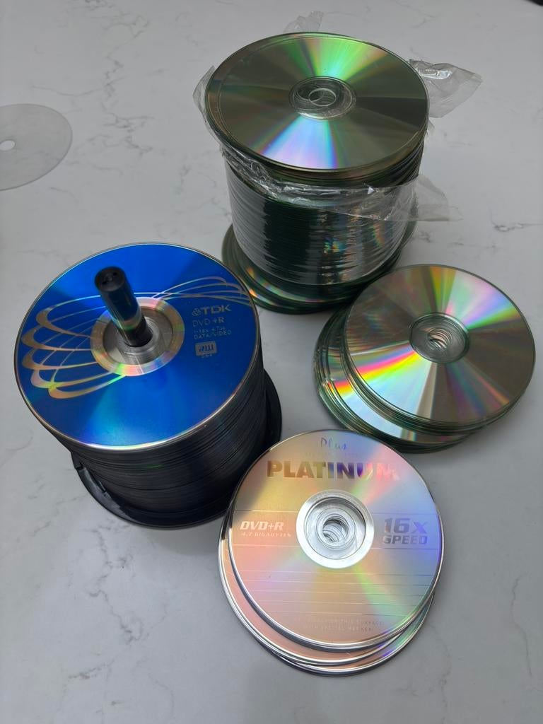 Dvd rw, dvd+r en gewone cd’s, Informatique & Logiciels, Disques enregistrables, Enlèvement, Comme neuf, Dvd, Réinscriptible