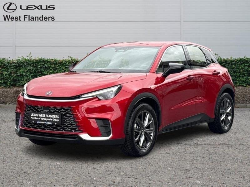 Lexus LBX Relax+afneembare trekhaak+camera+sens V+A, Auto's, Euro 6, LBX, 136 pk, Bruin