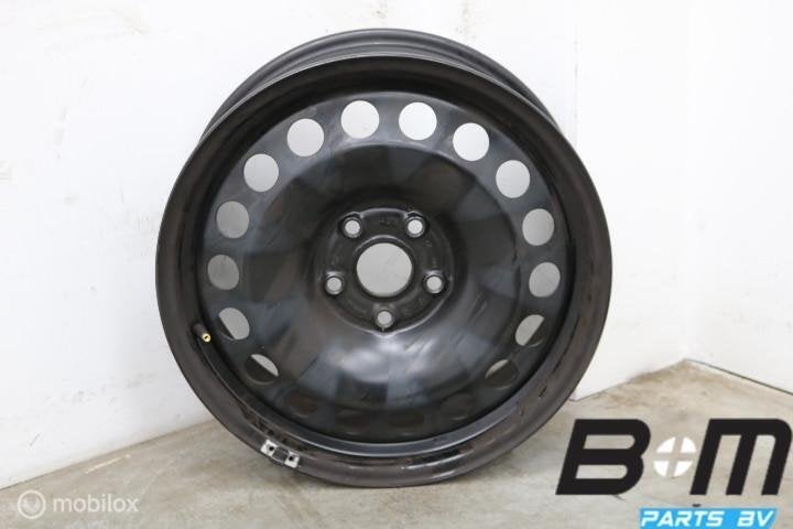 1 losse 17 inch stalen velg VW Tiguan 3 / Q3 83A 5QF601027J, Gebruikt, Velg(en)