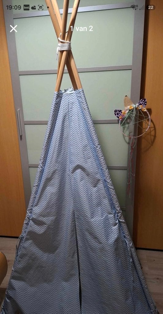 Tipi tent, Enfants & Bébés, Jouets | Tentes de jeu, Enlèvement, Comme neuf