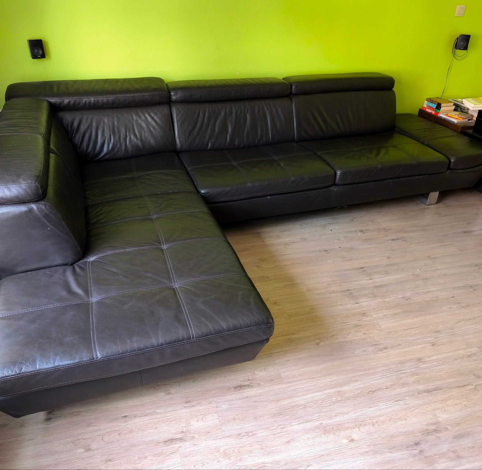Siège d'angle (grand) avec pouf en cuir de veau, Enlèvement, Comme neuf, Cuir, Beweegbare hoofdsteunen