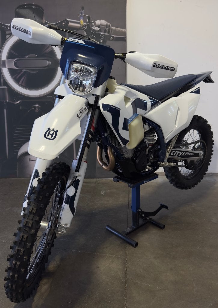HUSQVARNA FE 350 2026, Motoren, Occasion, Motorrijbewijs A, Bedrijf, Enduro