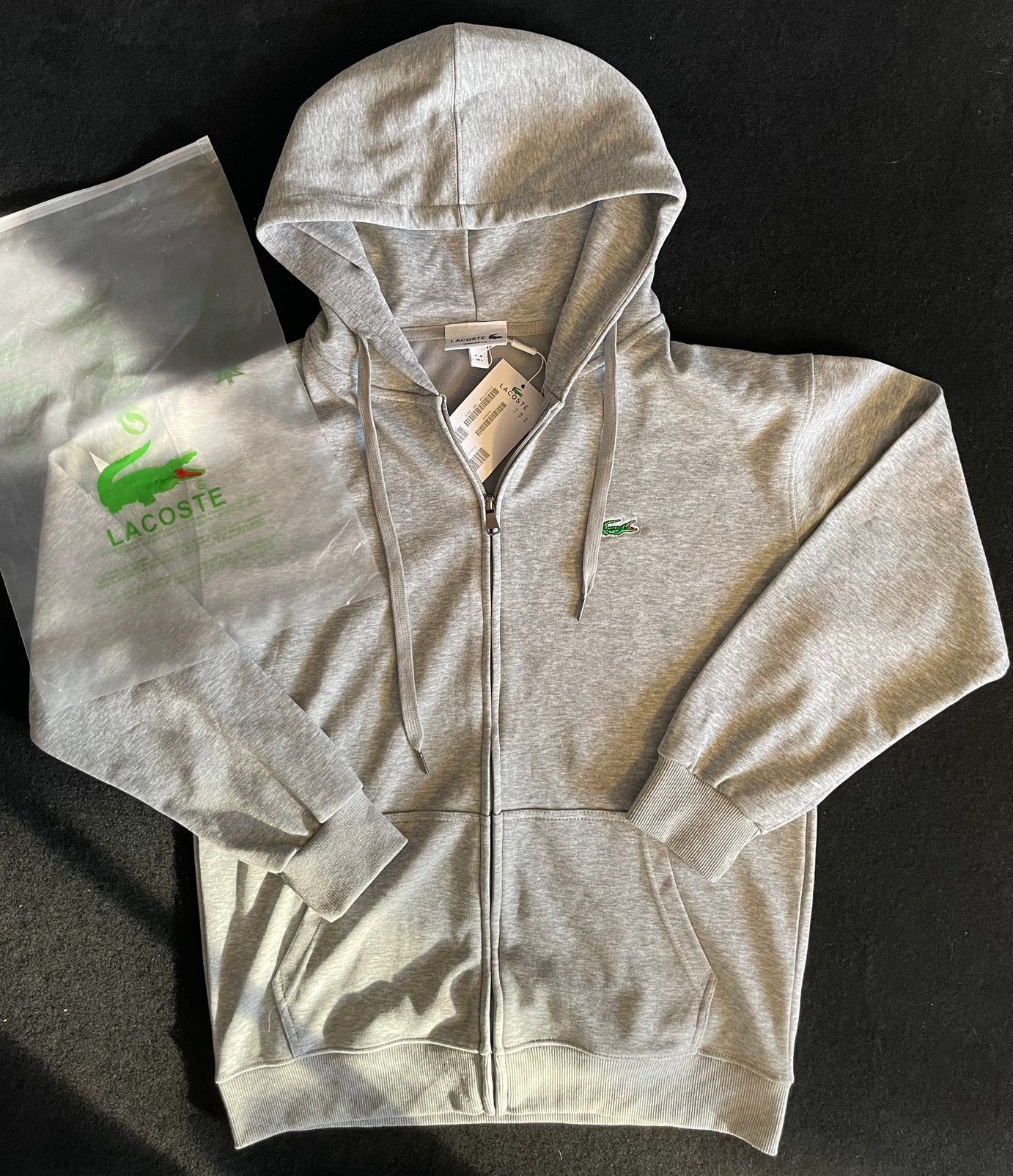 Lacoste zip up Maat L valt als L /M Grijs gloednieuw, Vêtements | Hommes, Enlèvement ou Envoi, Neuf, Taille 52/54 (L), Gris