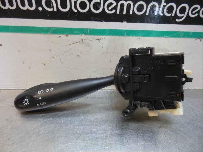 Commutateur feu clignotant d'un Toyota Yaris Verso (Yaris Ve, -, 3 mois de garantie, Toyota, Utilisé