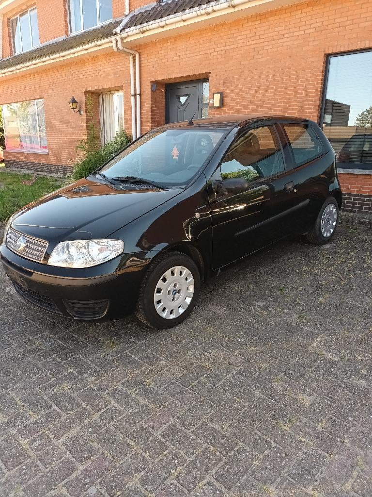 Te koop  fiat punto  weinig km  134.000   1200  benzine, Auto's, Fiat, 4 cilinders, Particulier, Punto, 1200 cc