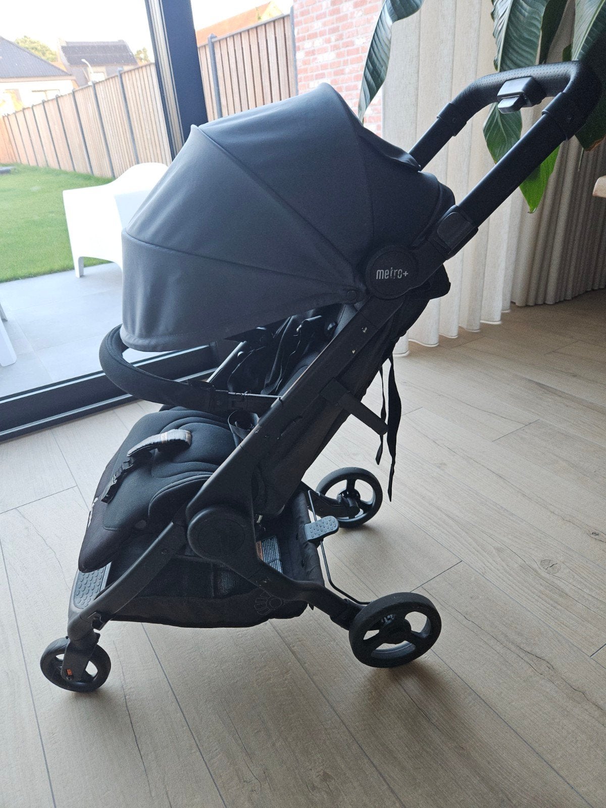 Reisbuggy, Ergobaby Metro plus, Enlèvement, Protection de pluie
