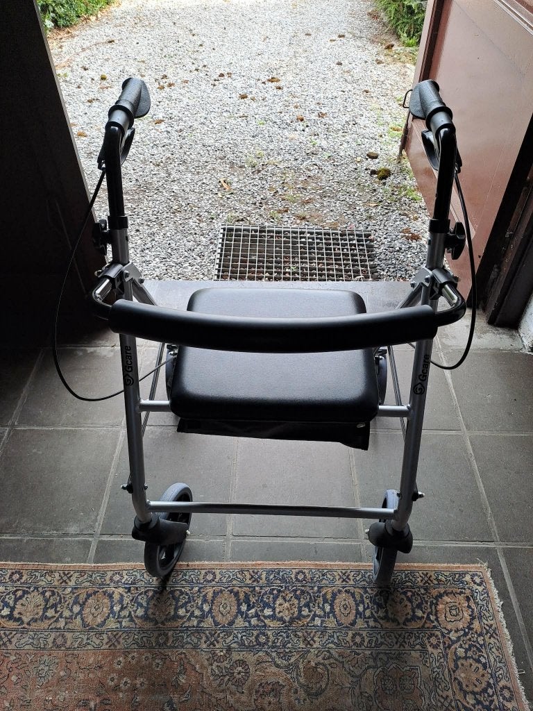 Tribune déambulateur pliable avec assise, Divers, Enlèvement, Pliable, Comme neuf