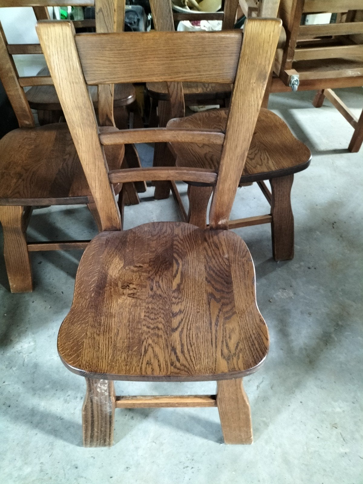 6 stevige eiken stoelen, Ophalen
