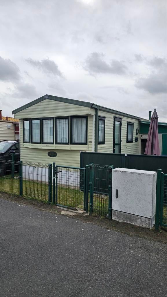 Ruime gezinscaravan te huur in Bredene - camping Costa