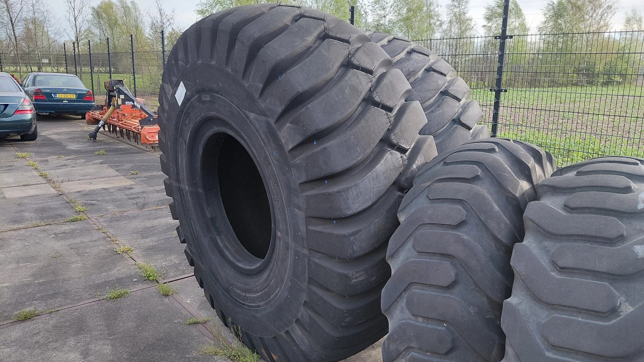Titan 29.5 - 29 tires NEW 2 pieces available