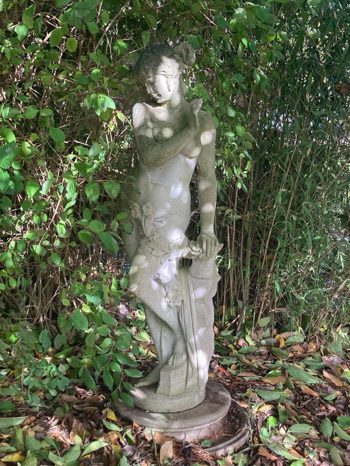 statue de jardin ( venus ), Enlèvement