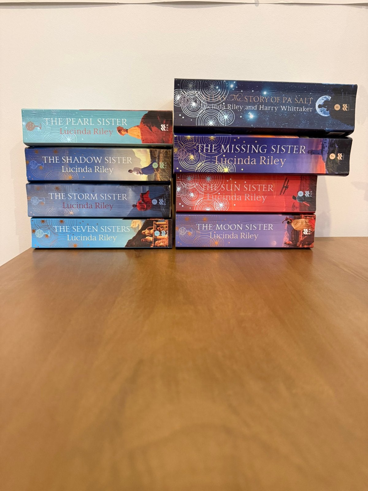 Seven Sister - volledige serie - Engels, Boeken, Ophalen of Verzenden, Zo goed als nieuw