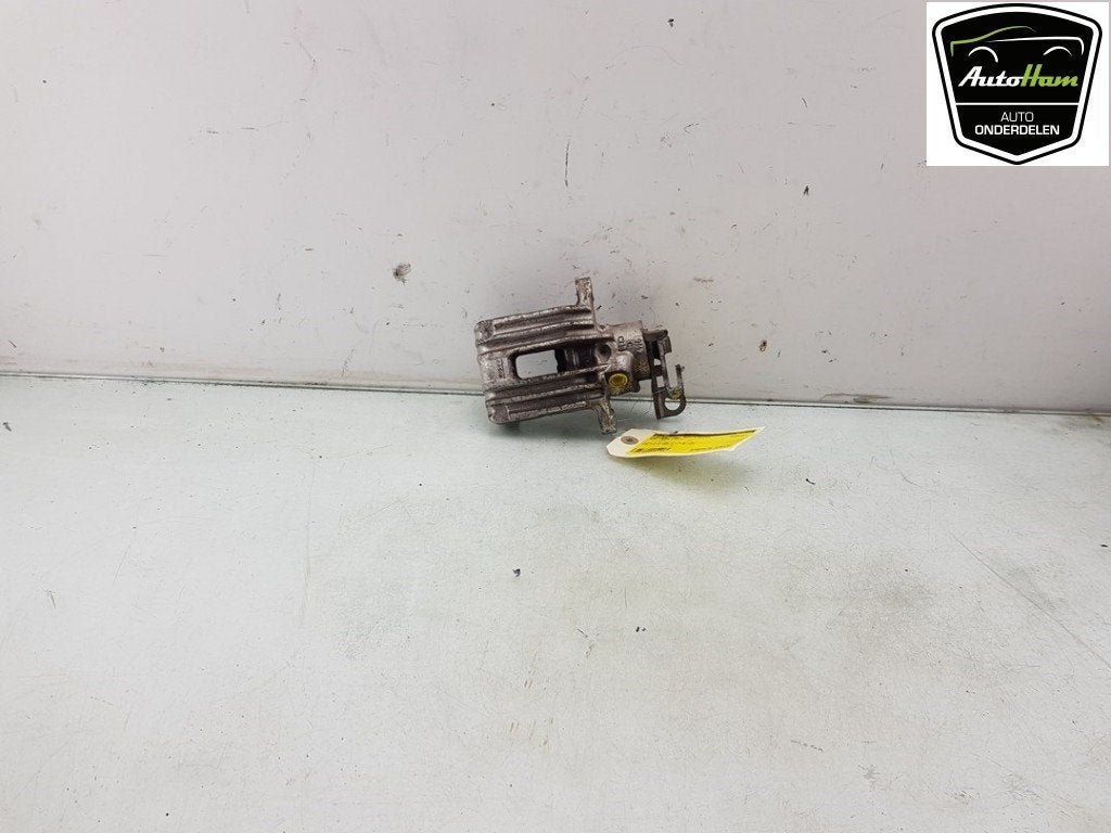 REMKLAUW RECHTS ACHTER Seat Ibiza V (KJB) (01-2017/-), Gebruikt, Postoffice@zf.com, Löwentaler Straße 20
88046  Friedrichshafen, DE