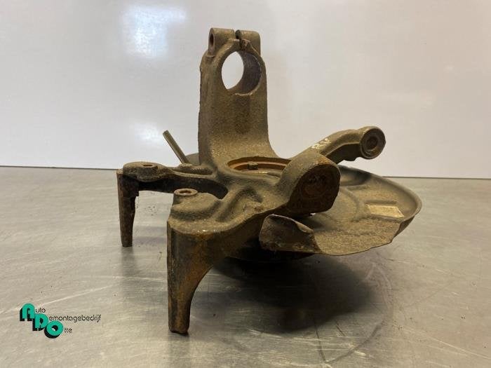 Fusee rechts-voor van een Volkswagen UP (UP 11-), Gebruikt, -, Volkswagen, -
