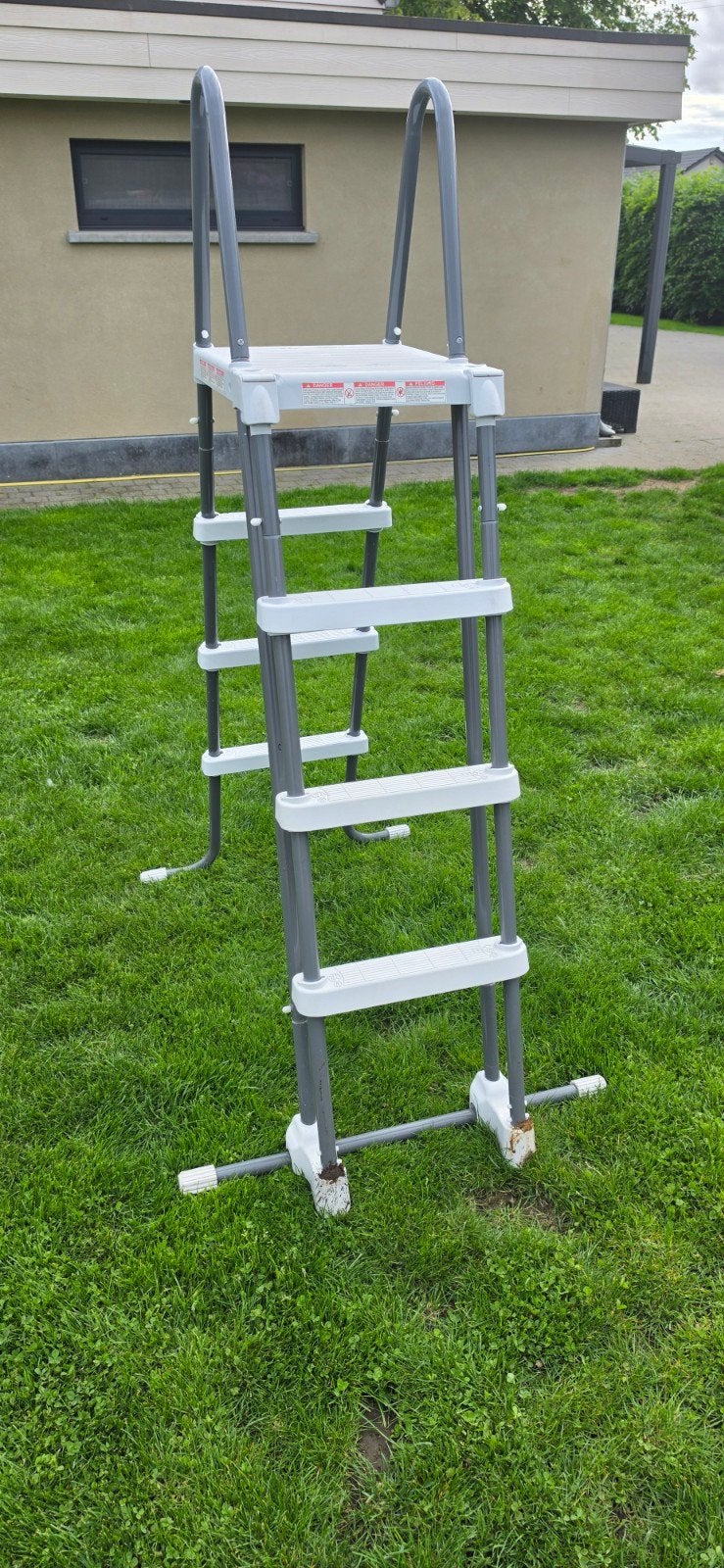 Zwembad ladder, Ophalen, Ladder