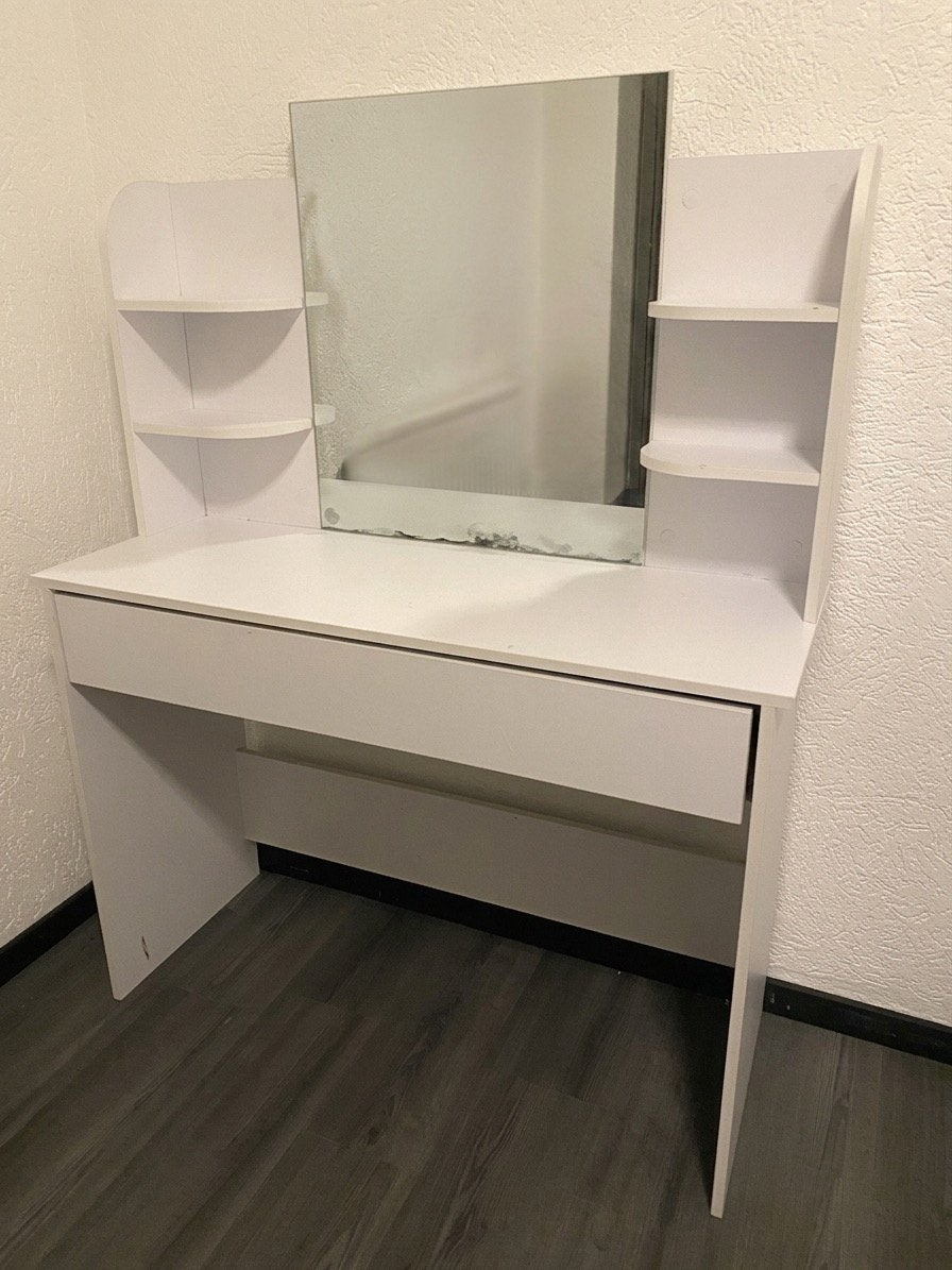 Makeup tafel/kast /prijs bespreekbaar, Ophalen, Gebruikt, 100 tot 150 cm, Modern