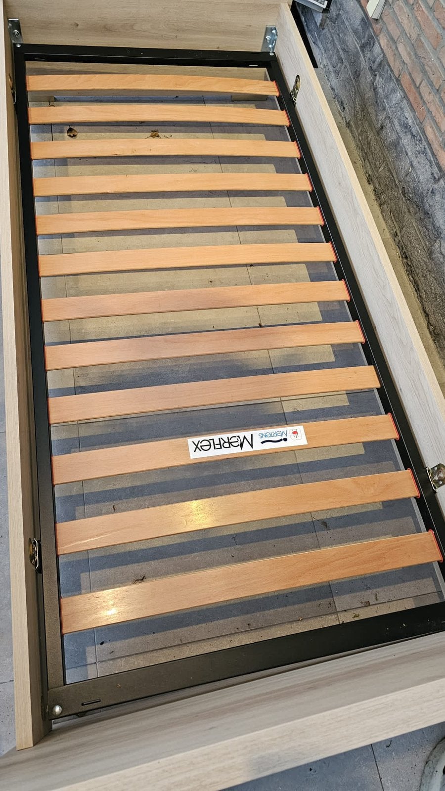 bed zwaar hout, Ophalen, Zo goed als nieuw