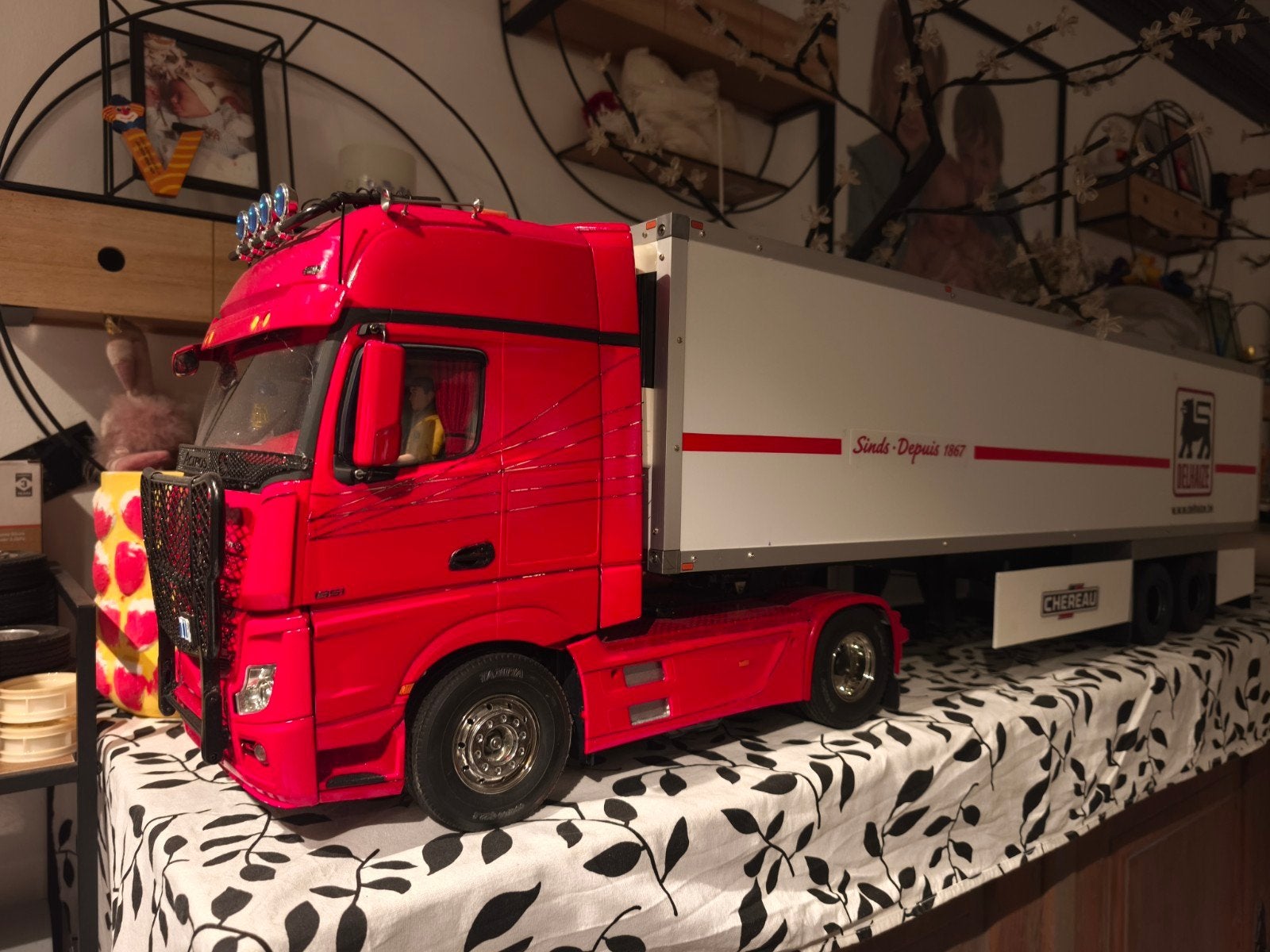 RC tamiya Mercedes actros, Enlèvement ou Envoi, Comme neuf, Échelle 1:14, RTR (Ready to Run)