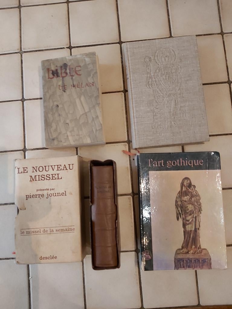 lot de 5 livres religieux, Missel et autres, Enlèvement ou Envoi, Autre, Christianisme | Catholique