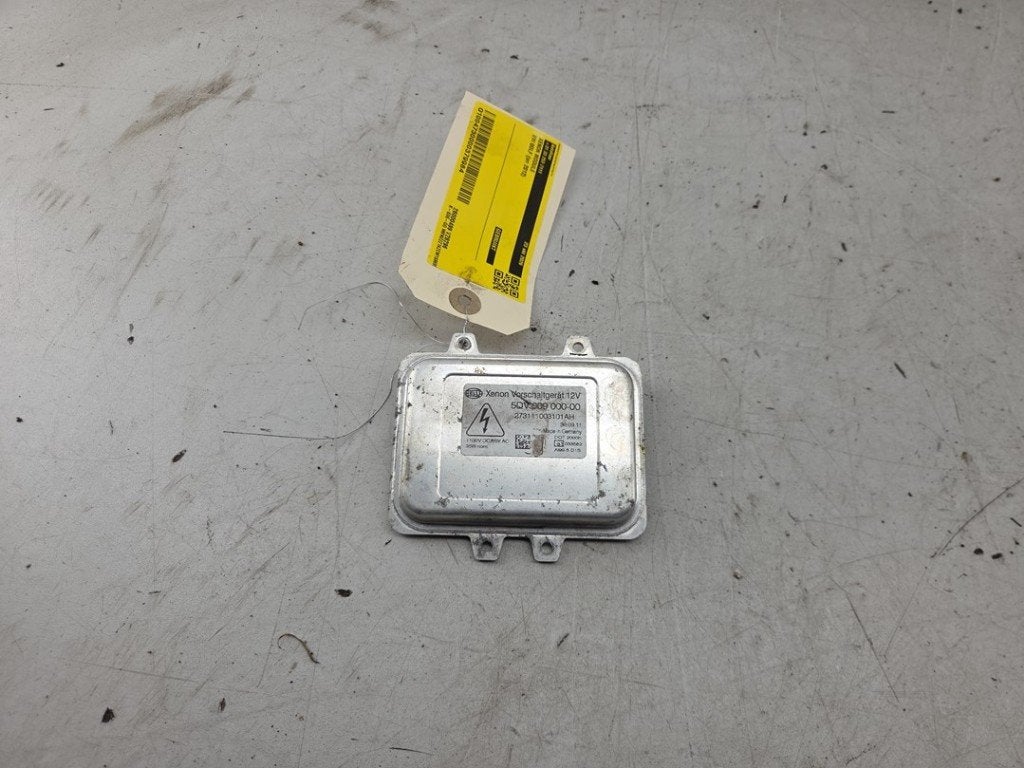 ORDINATEUR XENON Volkswagen Golf VI (5K1) (01-2008/11-2013), Volkswagen, Utilisé, Rixbecker Straße 75
59552  Lippstadt, DE, Info@forvia.com