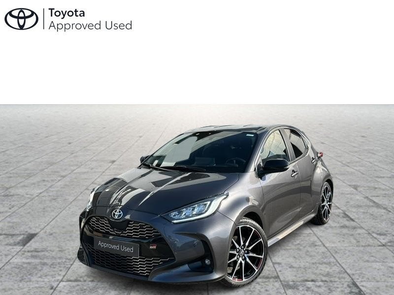 Toyota Yaris Cross GR Sport, Auto's, Overige kleuren, Overige brandstoffen, https://public.car-pass.be/vhr/626e4b6a-7a1b-4d63-8f87-976bcde061a1
