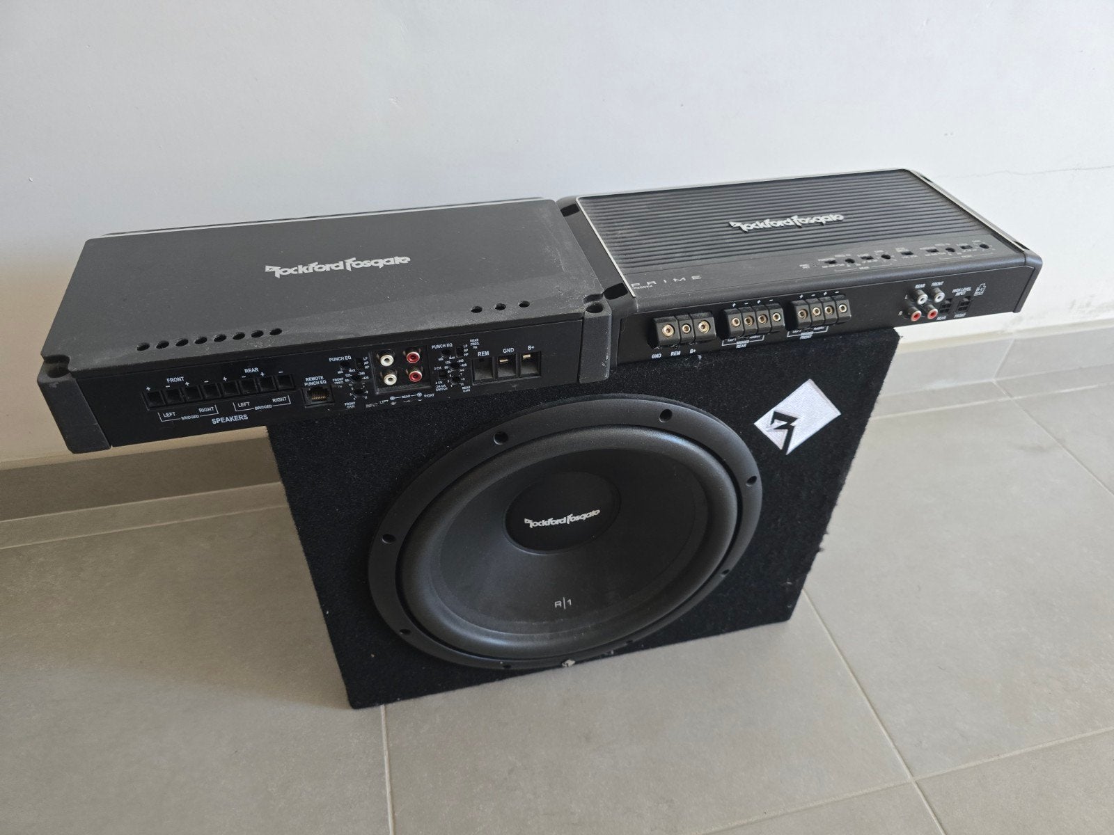 Subwoofer en 2 versterkers rockford fosgate, Ophalen, Gebruikt