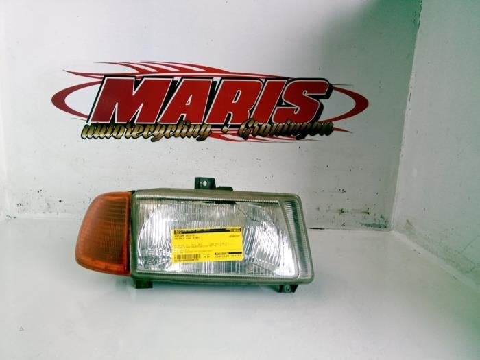 Phare droit d'un Volkswagen Polo, -, Volkswagen, -, 3 mois de garantie