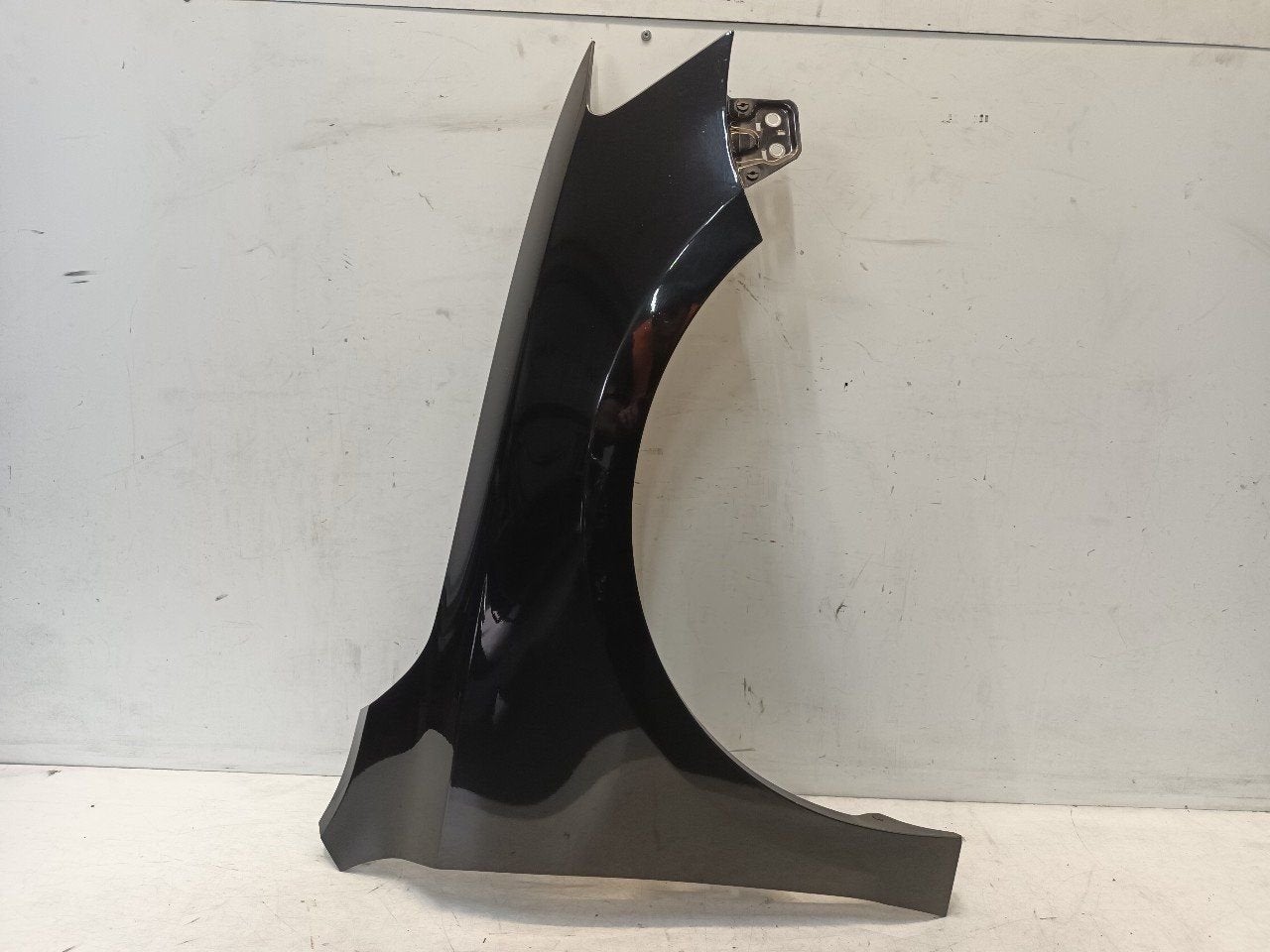 Spatbord rechts voor Volkswagen Jetta, Auto-onderdelen, Onderdelen@venauto.nl, Van der Ven Autorecycling B.V., Gebruikt, Ettenseweg 76, 4706 PB Roosendaal, The Netherlands