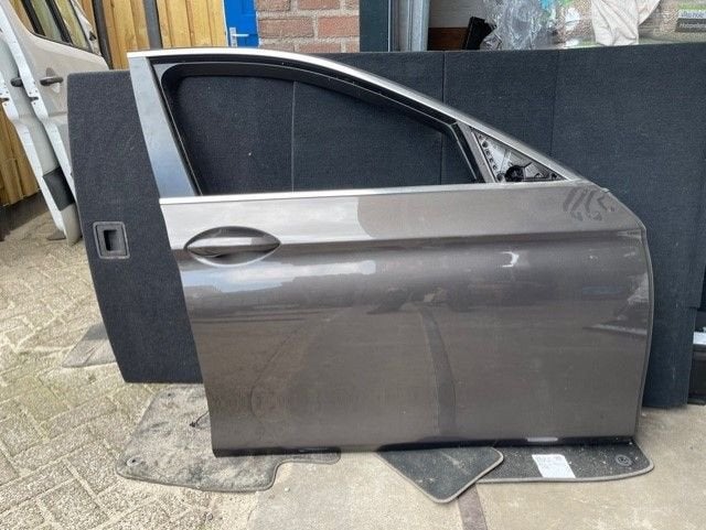 PORTIER RECHTS VOOR Dakota bruin BMW 5 serie (F10), Gebruikt, Dhr. R. de Gouw, Deur, De Bloemendaal 21 21
5221 EB  'S HERTOGENBOSCH, NL
