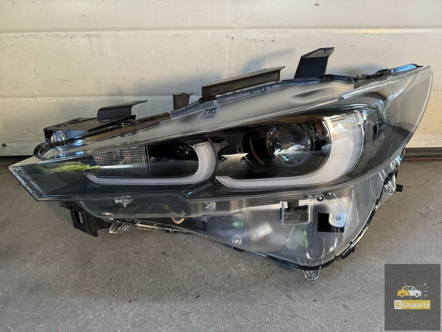 Mazda Cx5 II Lift Grijs QC motor 14 pin Full Led linkerlamp, Gebruikt, Shinchi, Fuchu-Cho 3-1
730-8670  Hiroshima, Mazda Motor Corporation