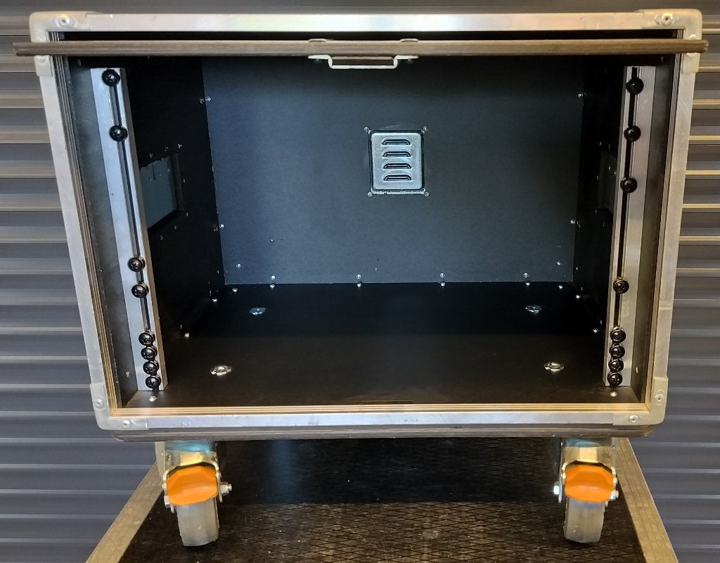 Sliding door 19” rack 7 HE / units maatwerk flightcase, Muziek en Instrumenten, Behuizingen en Koffers, Zo goed als nieuw, Flightcase