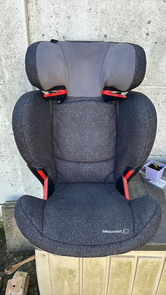 Rehausseur voiture isofix bebeconfort, Enfants & Bébés, Autres marques, 9 à 36 kg, Enlèvement, Utilisé
