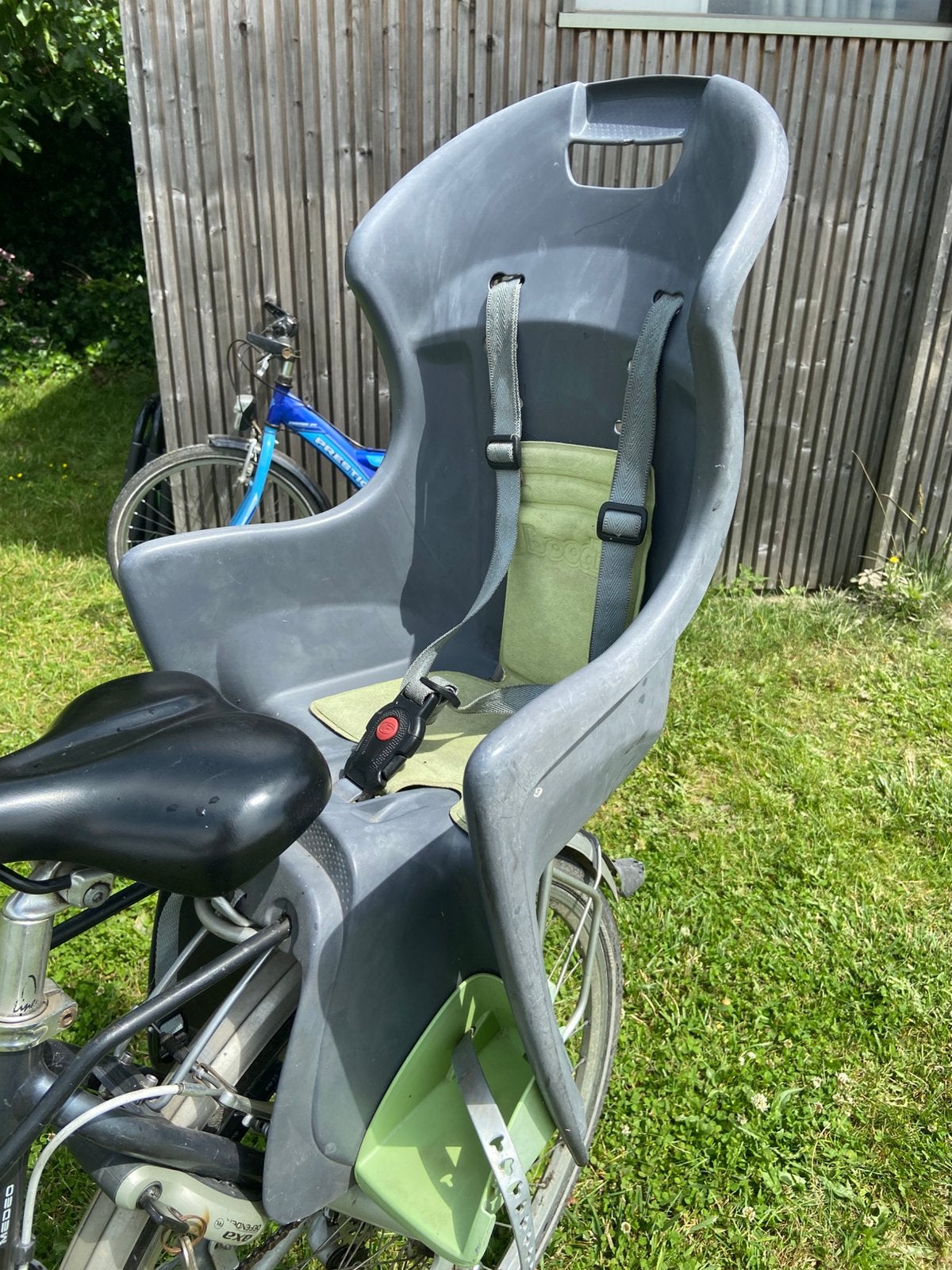 Fietsstoeltje, Fietsen en Brommers, Ophalen, Zo goed als nieuw