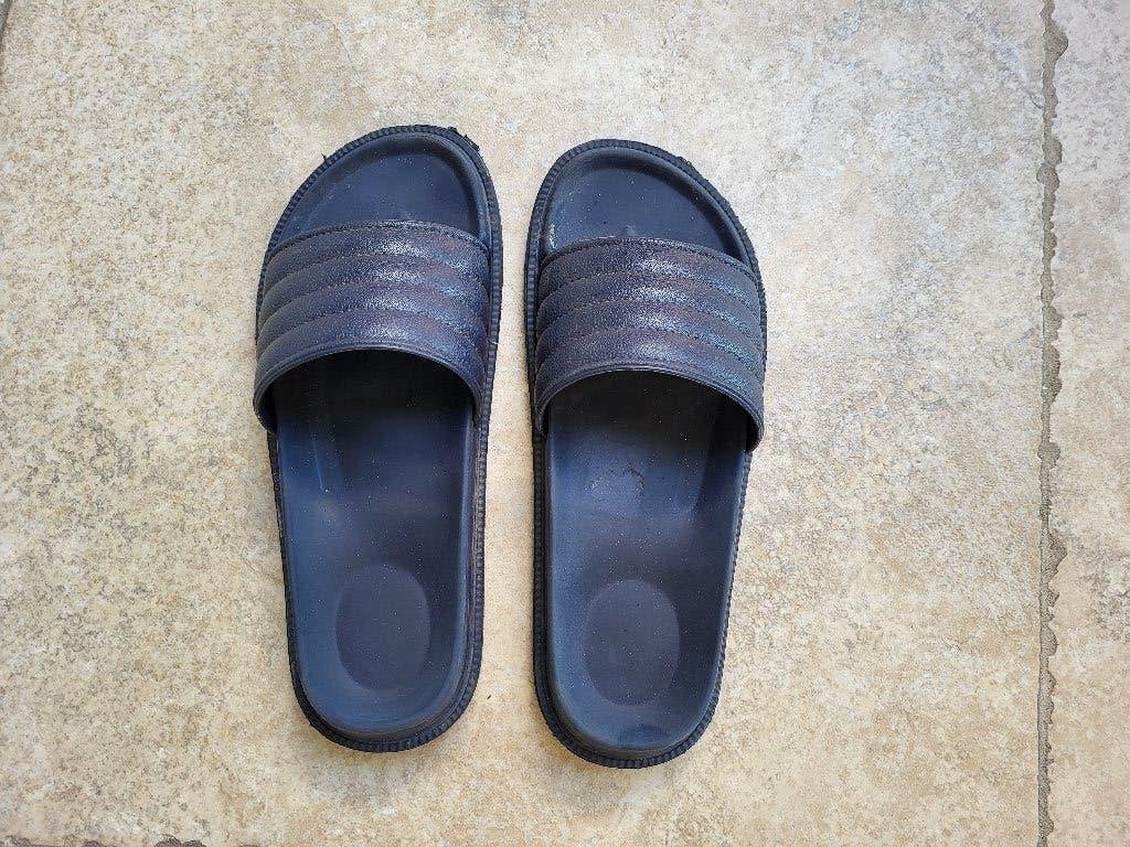 GRATIS Blauwe slippers maat 38, Slippers, Blauw, Ophalen of Verzenden, Gedragen