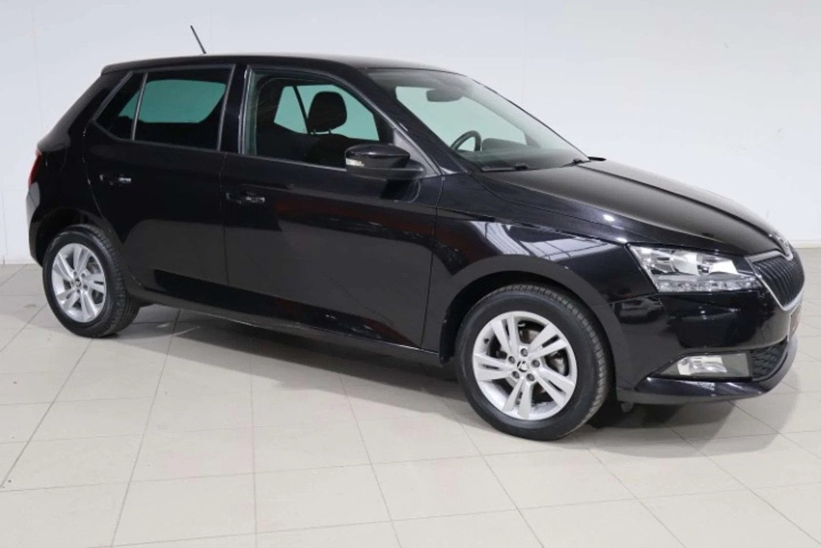 Skoda Fabia Fabia 1.0i Apple Carplay/Android Auto (bj 2019), Auto's, Zwart, Bedrijf, 5 deurs, https://public.car-pass.be/vhr/19dddf36-9373-469d-b1bf-2edcc3f23b30