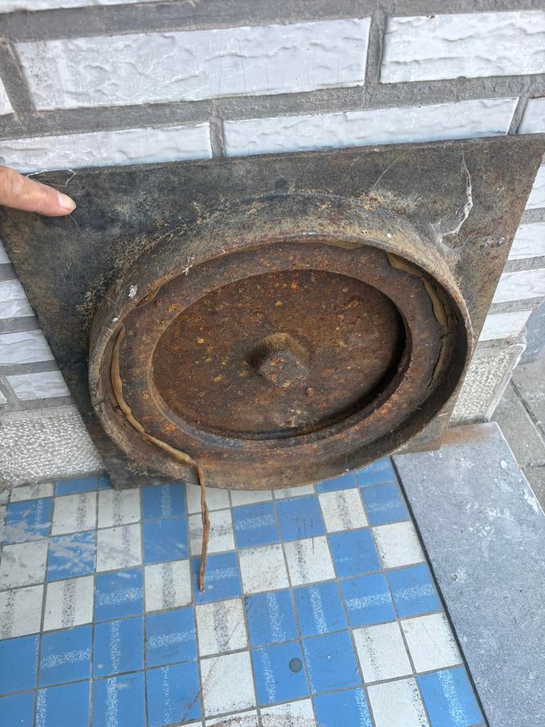 Taque en fonte, Bricolage & Construction, Enlèvement, Utilisé