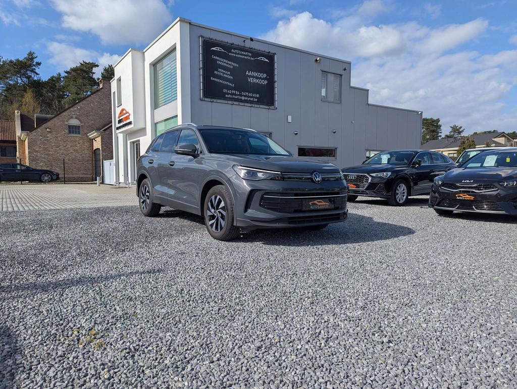 Volkswagen Tiguan 1.5 eTSI Life | NAVI/CARPLAY | LEER | CAME, Zwart, 2100 kg, 5 zetels, 5 deurs