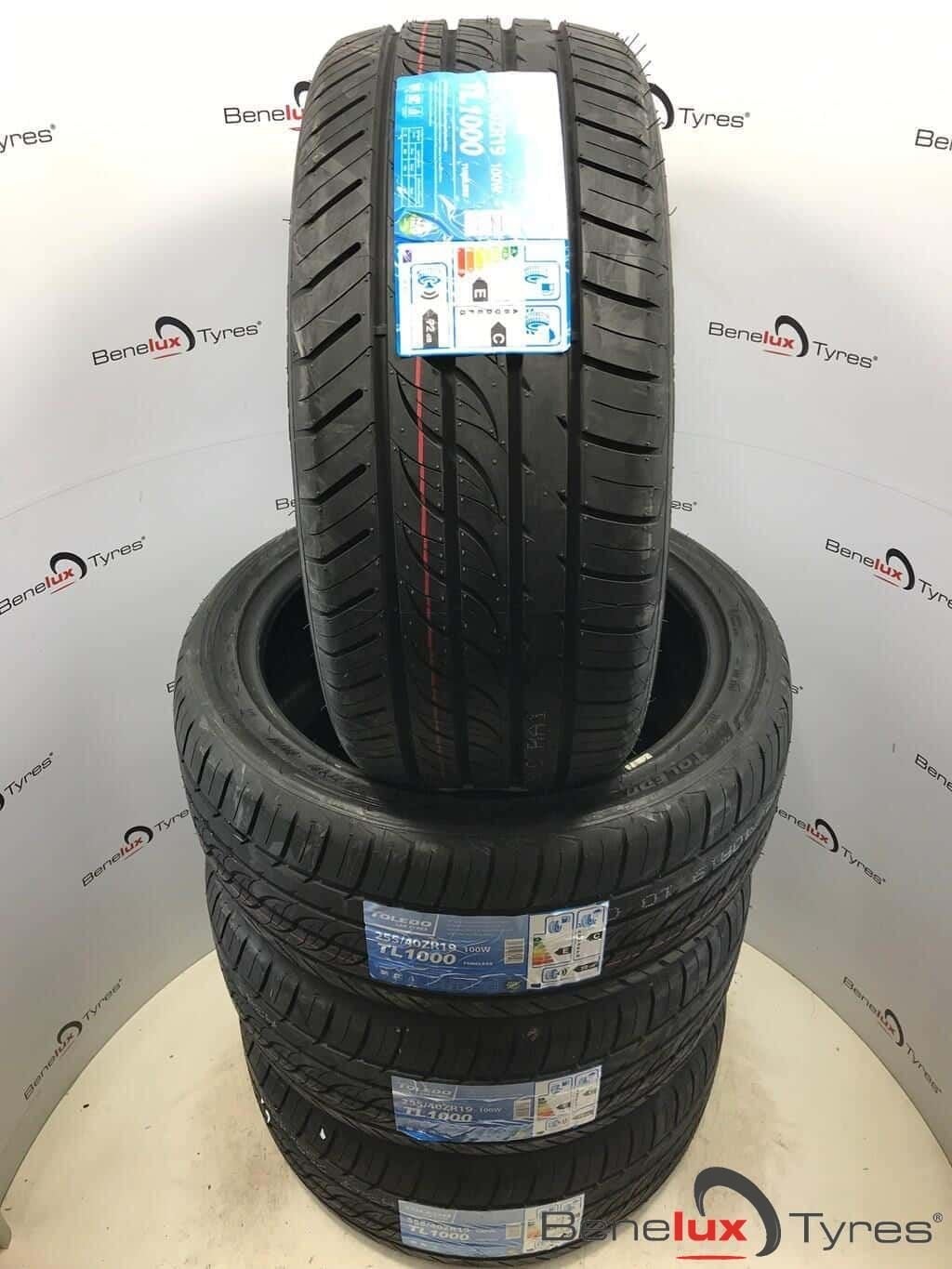 NIEUW 255/40ZR19 255/40R19 255/40 ZR19 R19 255/40/19 2554019, 255 mm, -, -, Nieuw