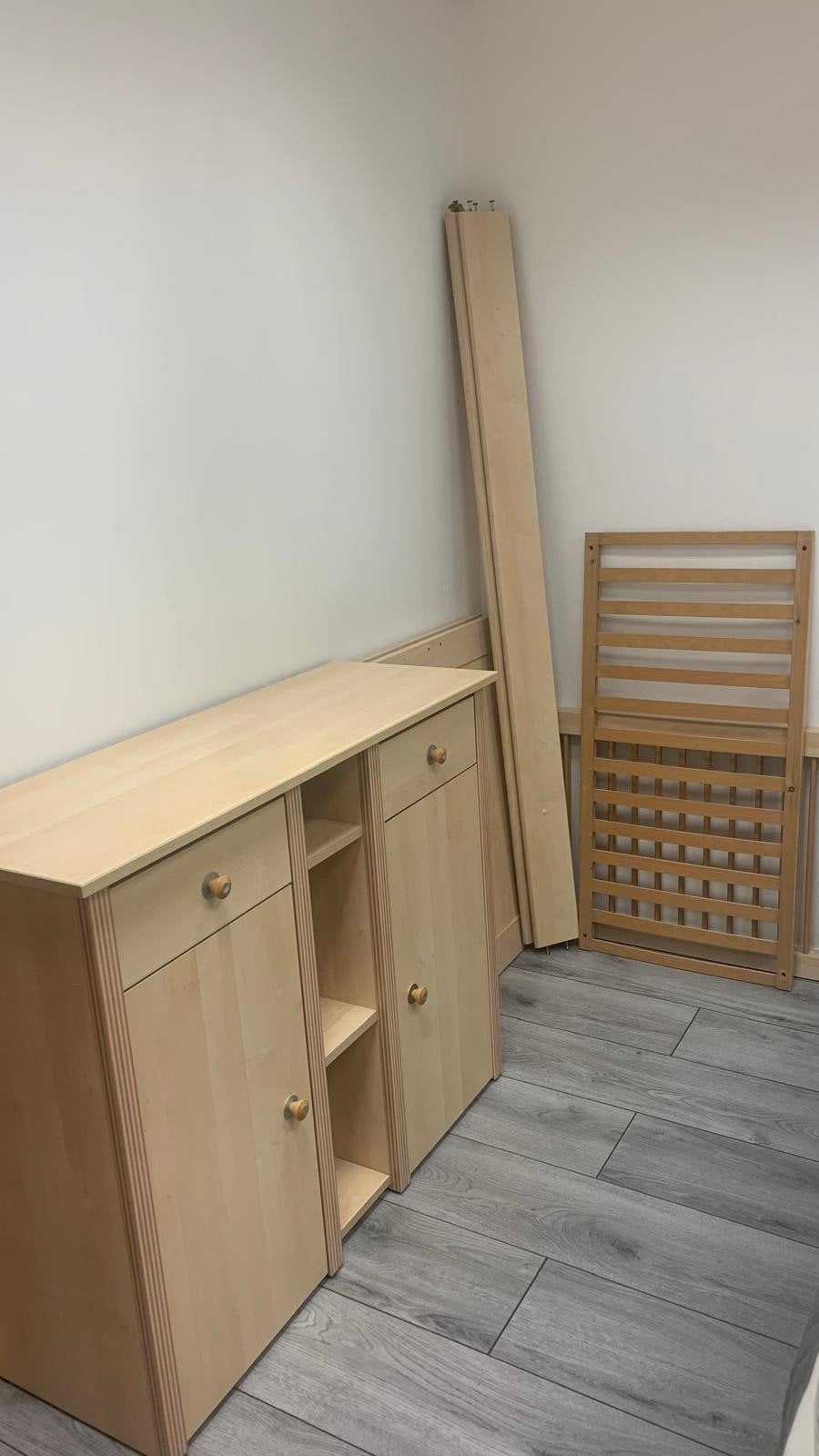 Commode in lichte eik + babybed - 1 persoonsbed gratis, Maison & Meubles, Chambre à coucher | Tables de chevet, Enlèvement
