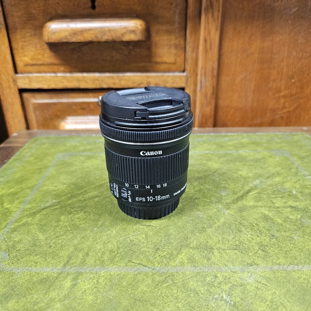 Canon efs 10-18 mm 4.5-5.6 IS STM, Audio, Tv en Foto, Foto | Lenzen en Objectieven, Zo goed als nieuw, Groothoeklens, Ophalen