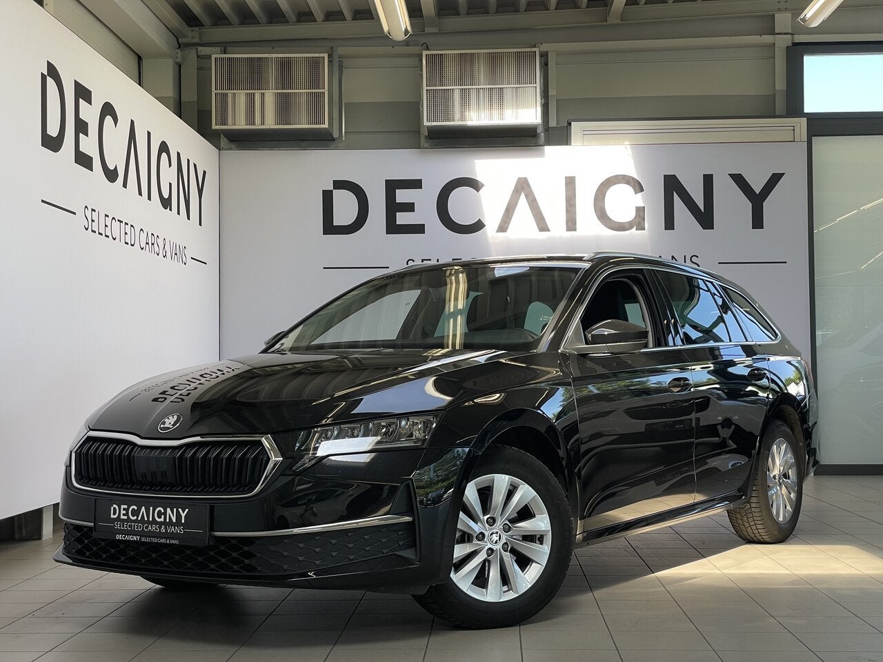 Skoda Octavia Combi 1.5 TSI eTec *Camera*Navigatie*Carplay, Auto's, Skoda, 1498 cc, 4 cilinders, Zwart, Bedrijf