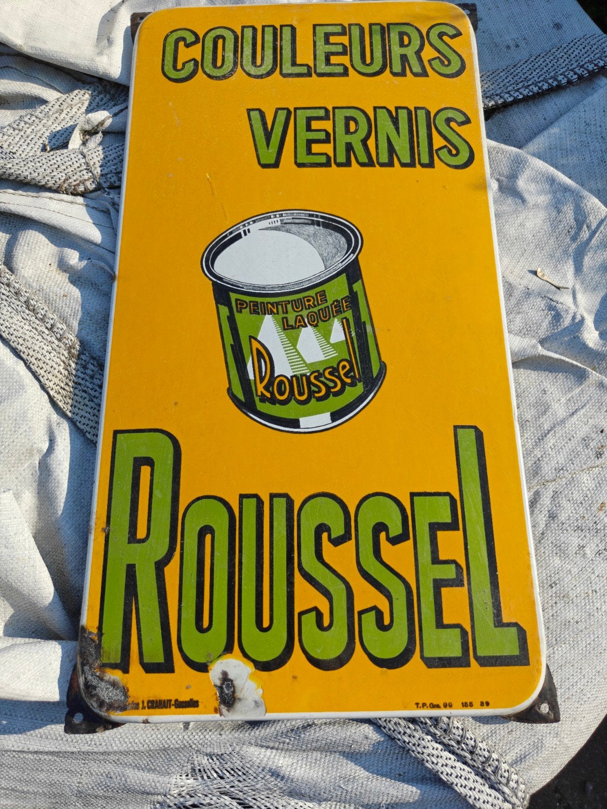 Belle assiette en émail vintage | Roussel Paint & Varnish —, Collections, Marques & Objets publicitaires, Panneau publicitaire