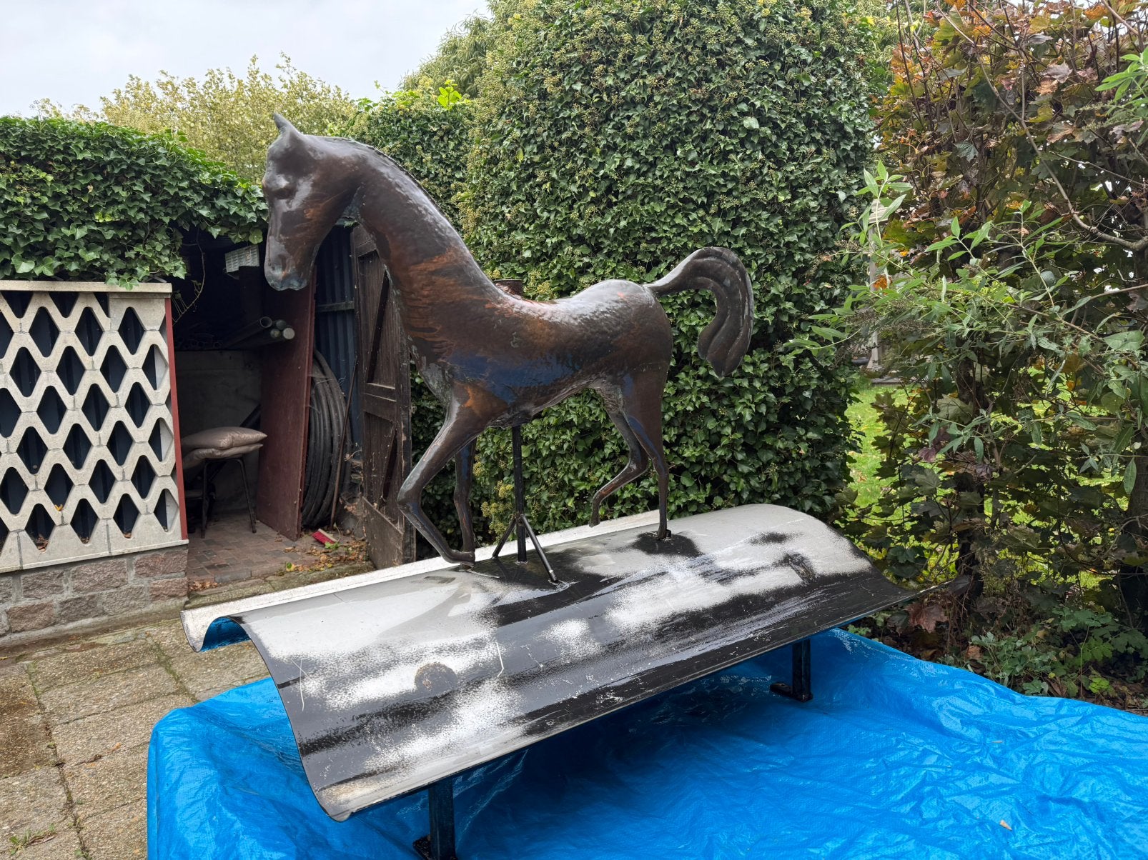 Schoorsteenkap met koperen paardenbeeld, Doe-het-zelf en Bouw, Ophalen of Verzenden, Metaal